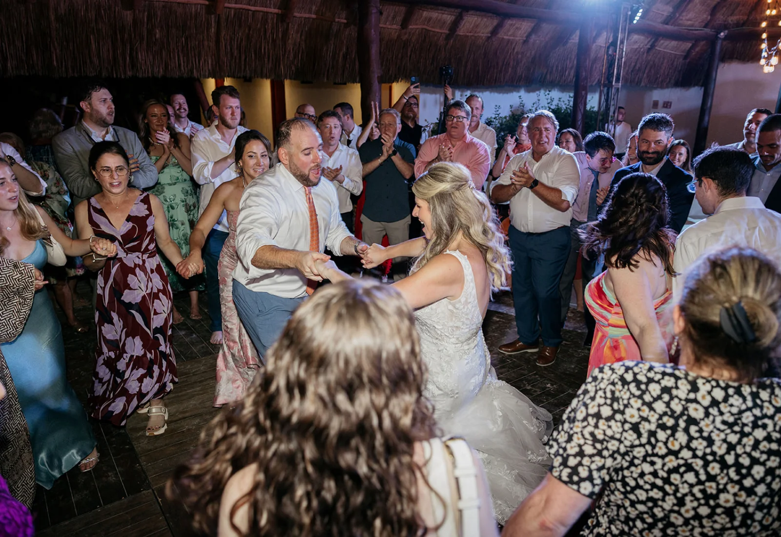 What a Cancun wedding costs