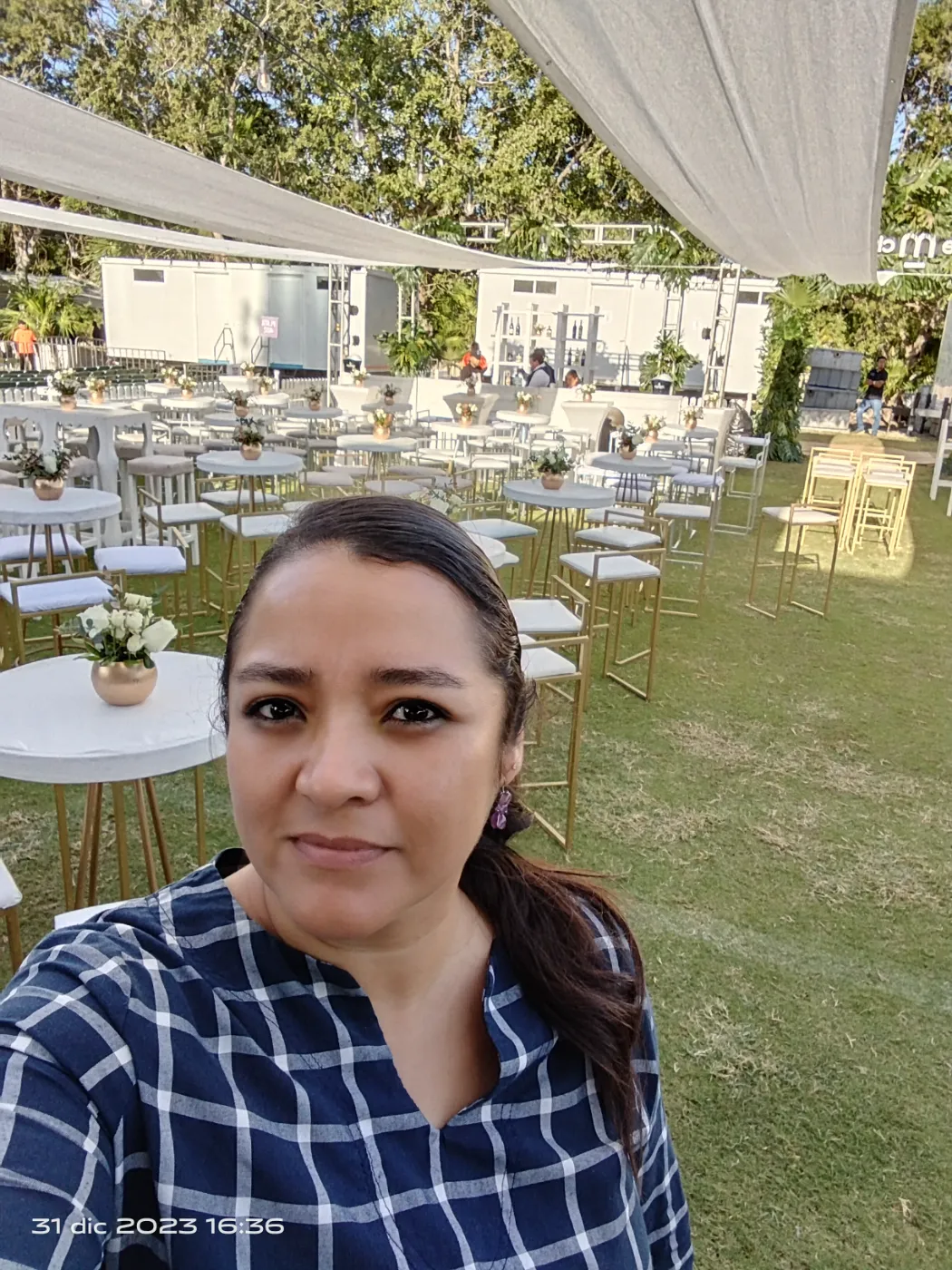 Setting up a year-end gala on the lawn