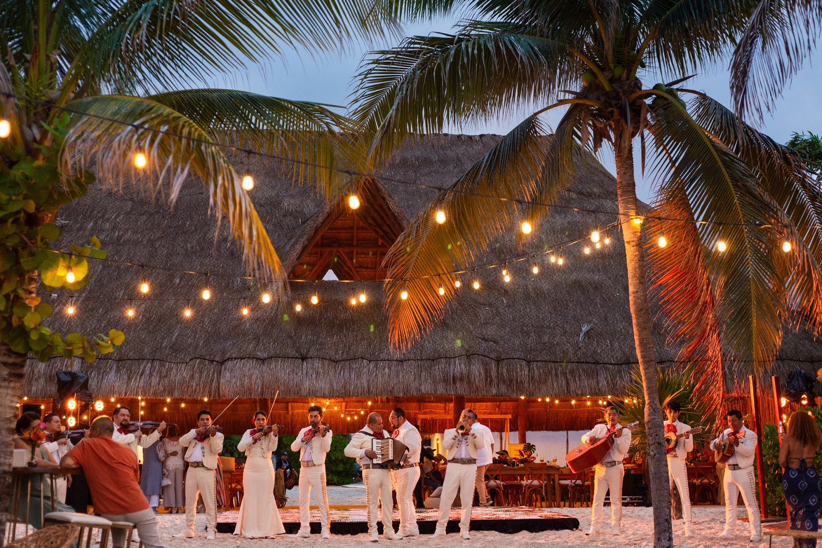 Acamaya wedding photo 3